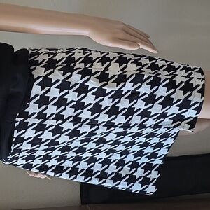 STITCH & PINE SIZE XL Women black and white skirt